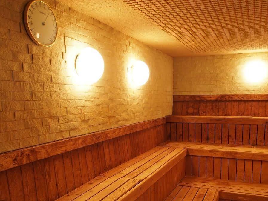 Ueno Station Hostel Oriental Ⅱ Tokió Kültér fotó